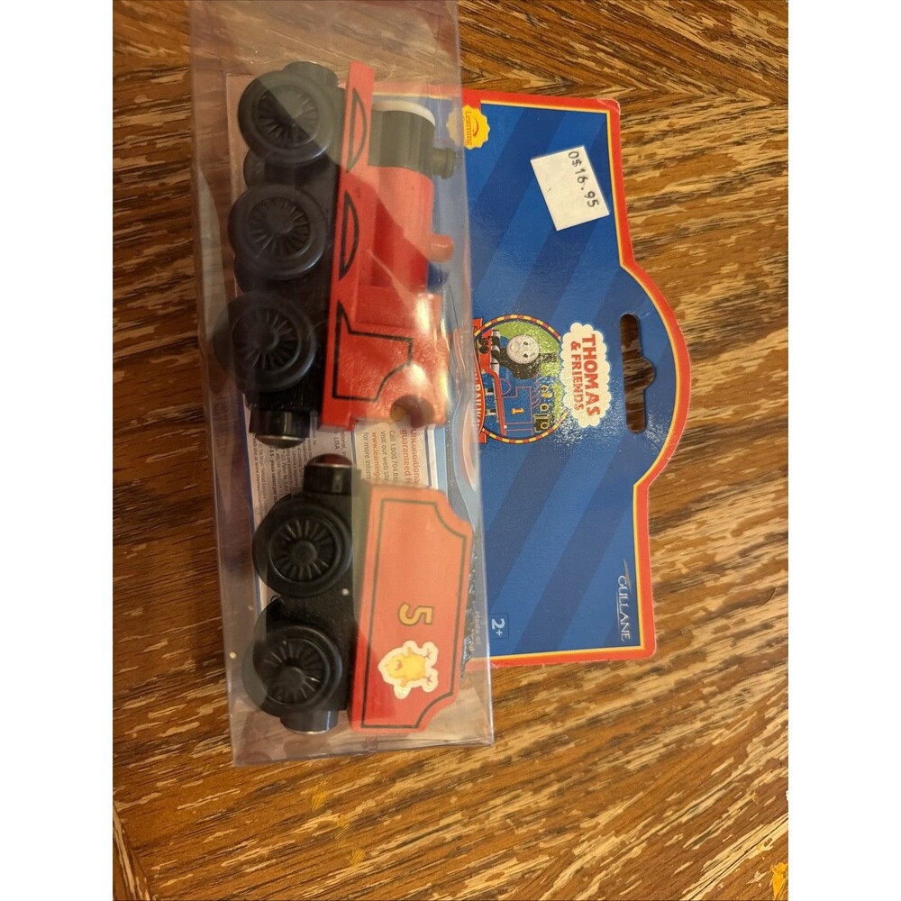 RARE THOMAS & FRIENDS ENGINE JAMES WOODEN RAILWAY HIT LEARNING CURVE 2001